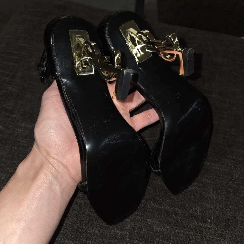 Saint Laurent Black Heels with Gold Monogram - Picture 3 of 7